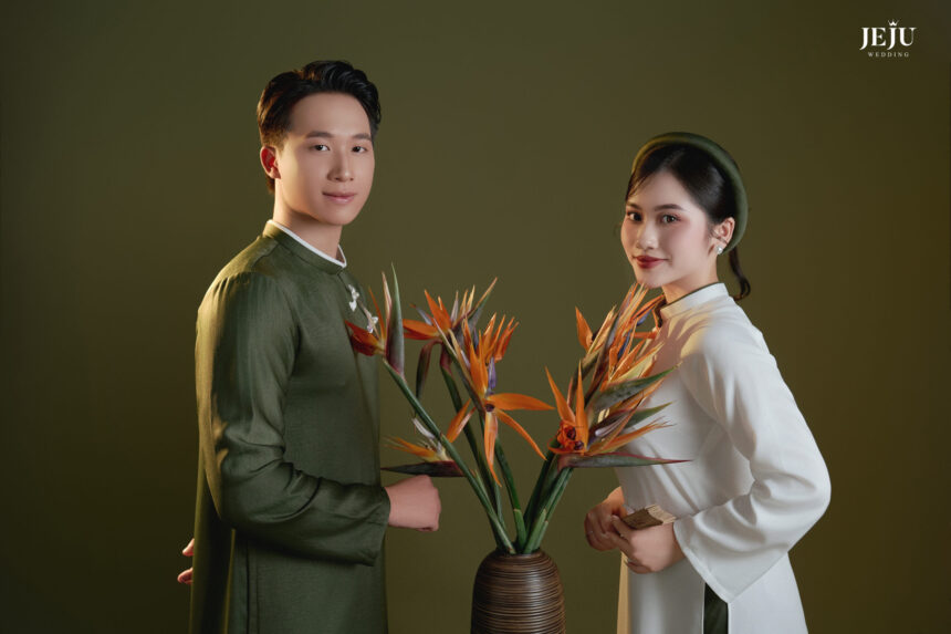 Chụp ảnh cưới áo dài trong studio