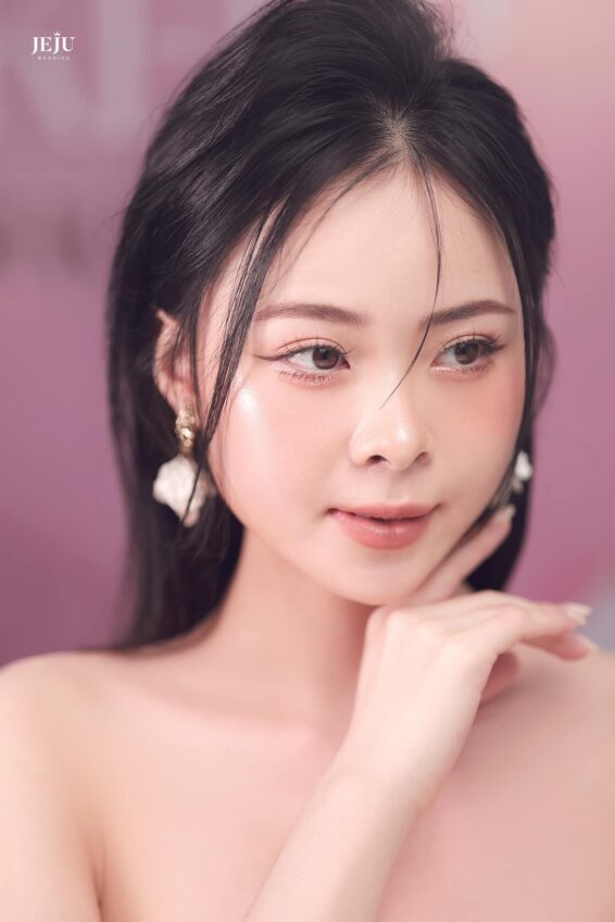 Make up cô dâu nhẹ nhàng - tone nude