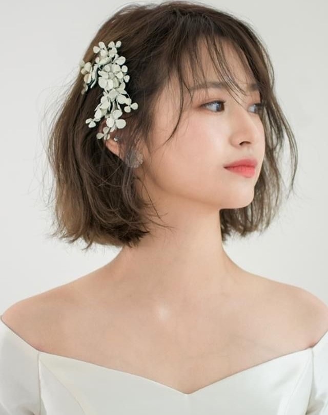 Makeup Cô Dâu Tóc Ngắn: Bí Quyết Tỏa Sáng Ngày Trọng Đại 1 Makeup tự nhiên trong veo kiểu Hàn