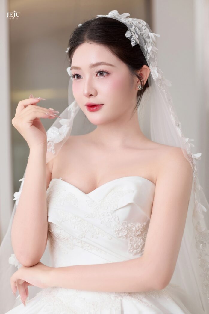 Cách Tiết Kiệm Chi Phí Makeup Cô Dâu 