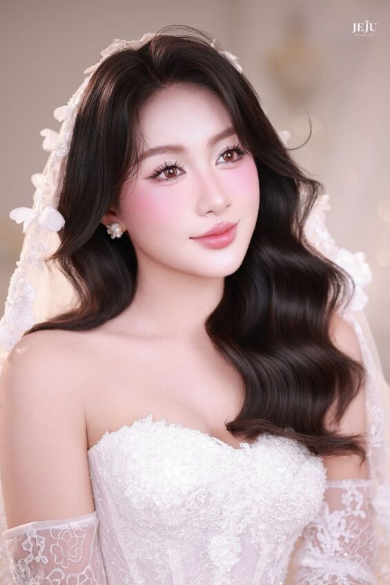 Mẹo Giúp Lớp Makeup Cô Dâu Giữ Lâu Và Đẹp Suốt Ngày Cưới