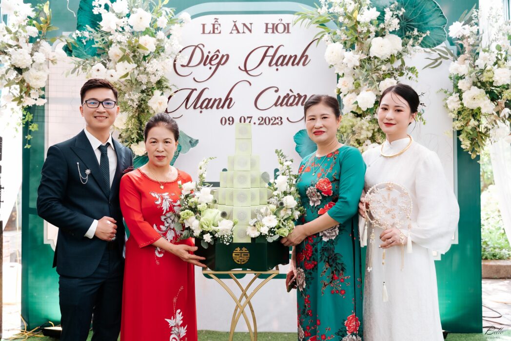 Tráp Bánh Phu Thê – Ý Nghĩa, Cách Chuẩn Bị Và Kinh Nghiệm Chọn Đẹp Chuẩn Lễ Cưới 3 Tráp bánh phu thê phong cách hiện đại