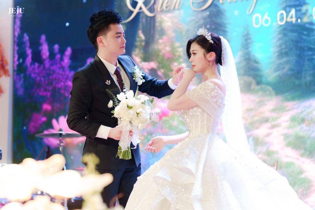 Quay Phóng Sự Cưới – Bí Kíp Lưu Giữ Khoảnh Khắc Cảm Xúc Chân Thật 2 Lợi ích nổi bật khi chọn quay phóng sự cưới