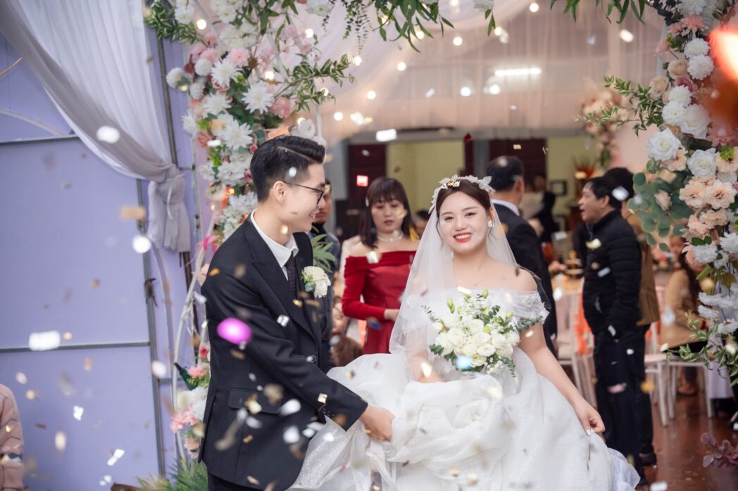 Quay Phóng Sự Cưới – Bí Kíp Lưu Giữ Khoảnh Khắc Cảm Xúc Chân Thật 1 Quay Phóng Sự Cưới