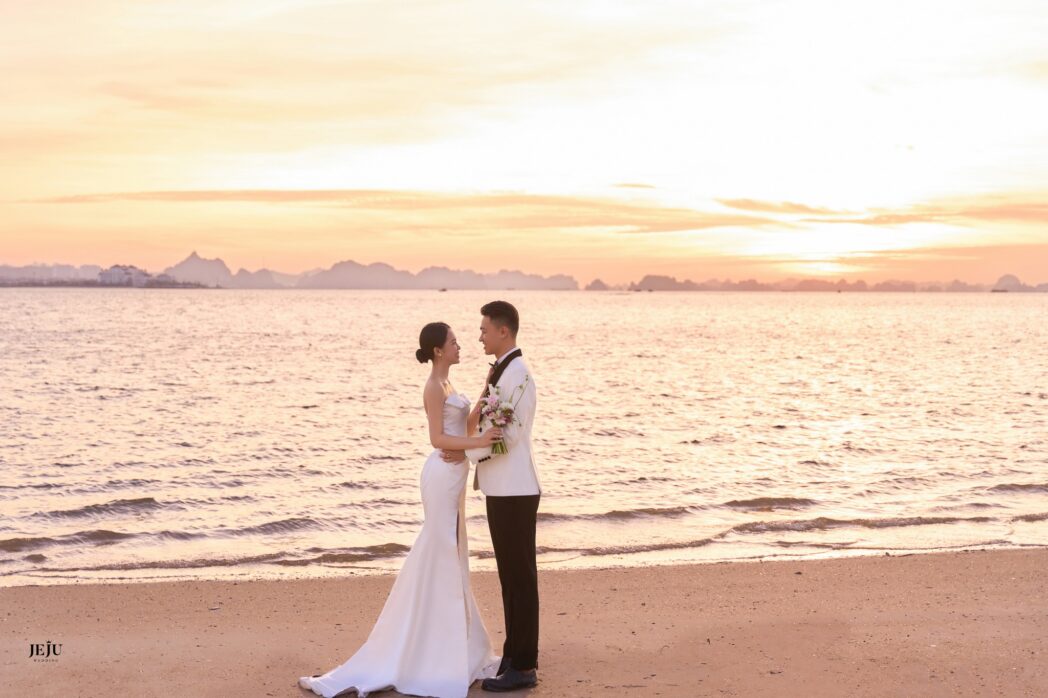 Concept ảnh cưới tại biển lãng mạn – nhẹ nhàng