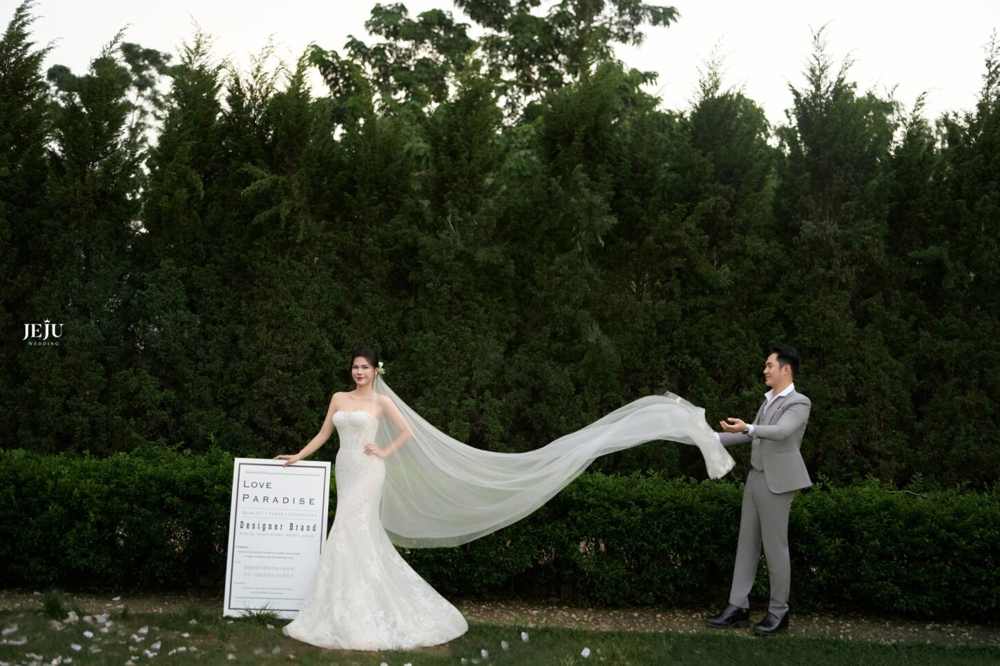 Chụp ảnh cưới tại Santorini Park