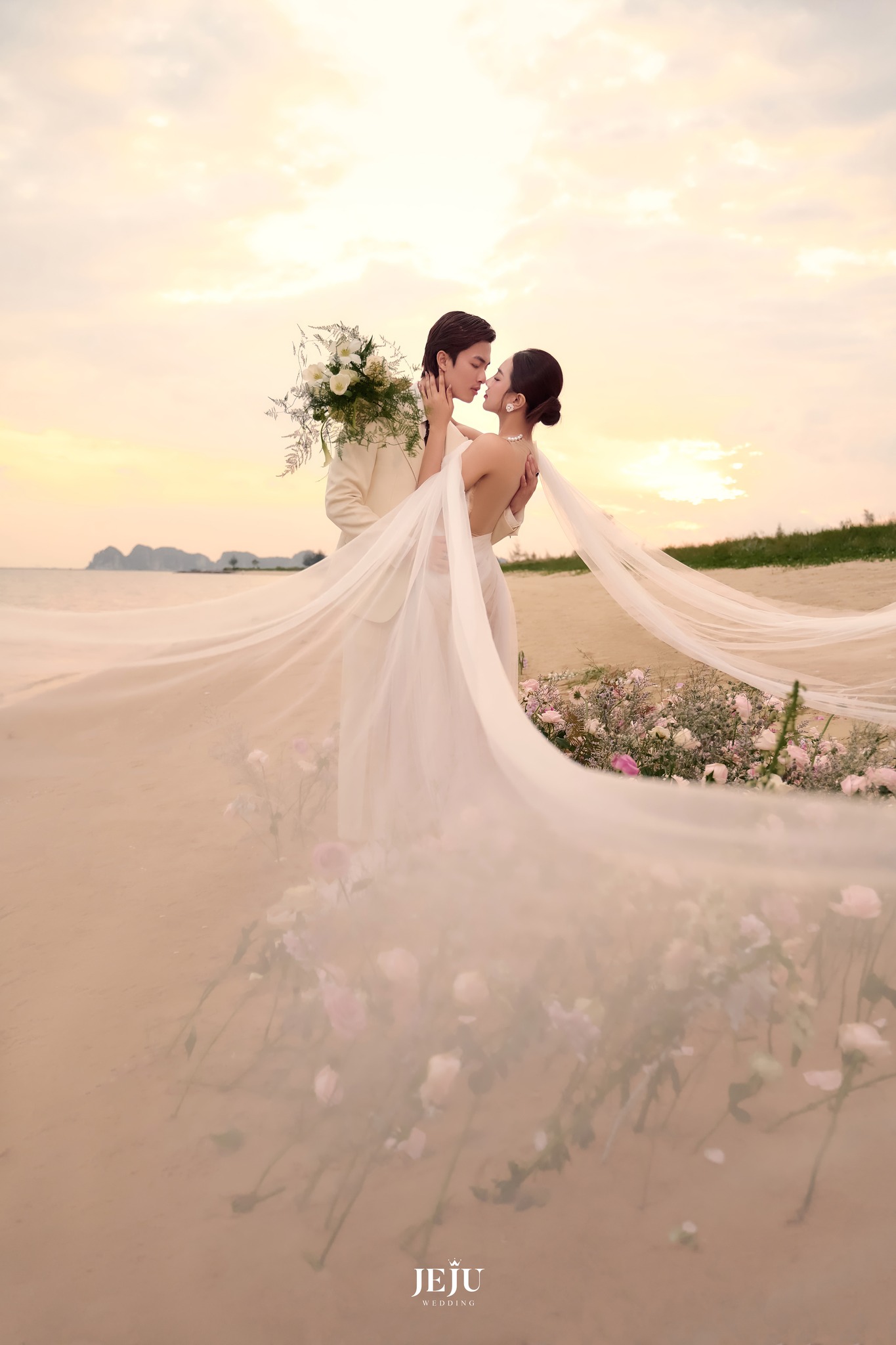 Chụp ảnh cưới tại bãi cháy